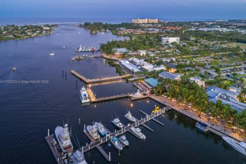 Condo in Jupiter, Florida, 2 bedrooms  № 1859822 - photo 22