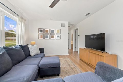 Villa ou maison à vendre à DeLand, Floride: 3 chambres, 128.11 m2 № 2408563 - photo 5