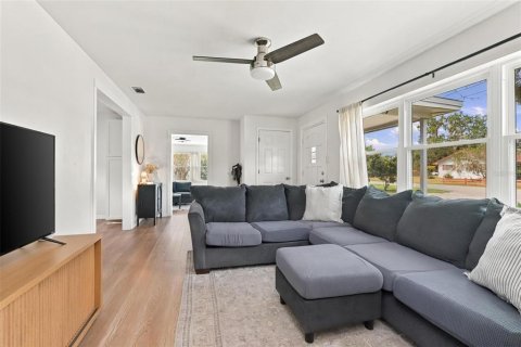 Villa ou maison à vendre à DeLand, Floride: 3 chambres, 128.11 m2 № 2408563 - photo 4