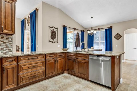 Casa en alquiler en Wesley Chapel, Florida, 4 dormitorios, 220.55 m2 № 2114238 - foto 8
