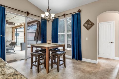 Casa en alquiler en Wesley Chapel, Florida, 4 dormitorios, 220.55 m2 № 2114238 - foto 10
