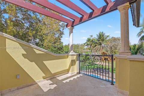 Casa en venta en Miami, Florida, 5 dormitorios, 444.82 m2 № 2049349 - foto 22