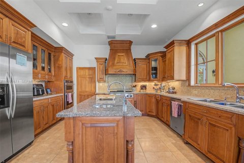 Casa en venta en Miami, Florida, 5 dormitorios, 444.82 m2 № 2049349 - foto 11