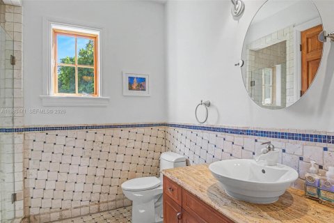 Casa en venta en Miami, Florida, 5 dormitorios, 444.82 m2 № 2049349 - foto 14