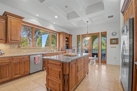 Casa en venta en Miami, Florida, 5 dormitorios, 444.82 m2 № 2049349 - foto 9