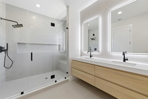 Adosado en venta en Fort Lauderdale, Florida, 3 dormitorios, 252.97 m2 № 2268478 - foto 25