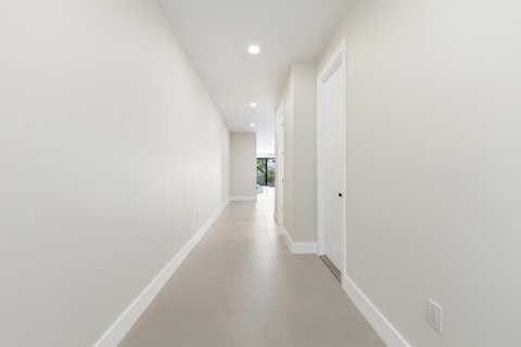 Adosado en venta en Fort Lauderdale, Florida, 3 dormitorios, 252.97 m2 № 2268478 - foto 7