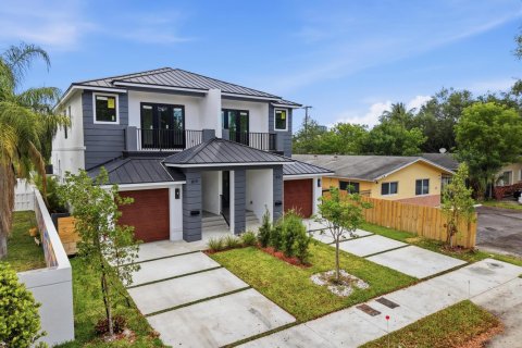 Adosado en venta en Fort Lauderdale, Florida, 3 dormitorios, 252.97 m2 № 2268478 - foto 3