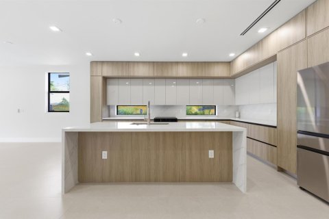 Adosado en venta en Fort Lauderdale, Florida, 3 dormitorios, 252.97 m2 № 2268478 - foto 10