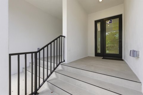 Adosado en venta en Fort Lauderdale, Florida, 3 dormitorios, 252.97 m2 № 2268478 - foto 6