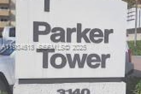 Condominio en alquiler en Hallandale Beach, Florida, 2 dormitorios, 102.19 m2 № 1993059 - foto 16