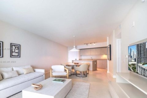 Condo in Hollywood, Florida, 1 bedroom  № 1709129 - photo 13