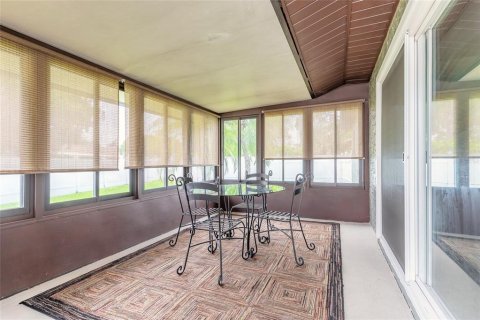 Купить виллу или дом в Порт-Оранж, Флорида 6 комнат, 111.48м2, № 1765868 - фото 21
