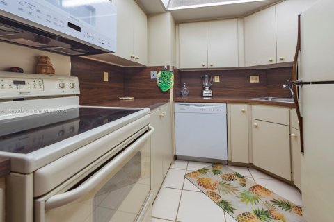 Condominio en venta en Fort Lauderdale, Florida, 2 dormitorios, 110.55 m2 № 1893157 - foto 11