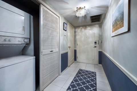 Condominio en venta en Fort Lauderdale, Florida, 2 dormitorios, 110.55 m2 № 1893157 - foto 17
