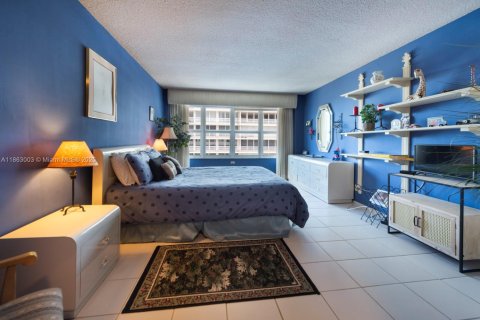 Condominio en venta en Fort Lauderdale, Florida, 2 dormitorios, 110.55 m2 № 1893157 - foto 13