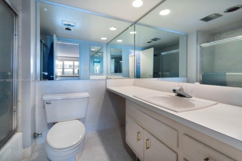 Condominio en venta en Fort Lauderdale, Florida, 2 dormitorios, 110.55 m2 № 1893157 - foto 14
