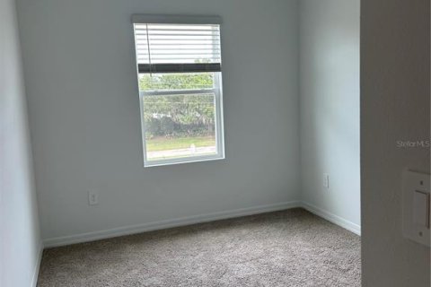 Townhouse in Davenport, Florida 3 bedrooms, 136.01 sq.m. № 2221673 - photo 8