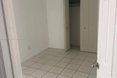 Снять в аренду кондоминиум в Хомстед, Флорида 2 спальни, 85.47м2, № 1991498 - фото 4