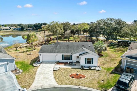 House in The Villages, Florida 2 bedrooms, 106.65 sq.m. № 2100186