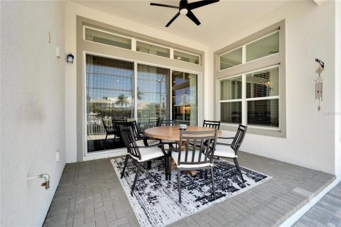 House in Apollo Beach, Florida 4 bedrooms, 278.71 sq.m. № 1199554 - photo 17