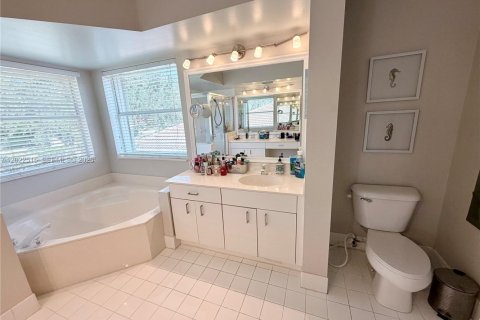 Casa en venta en Weston, Florida, 4 dormitorios, 261.24 m2 № 2257045 - foto 19