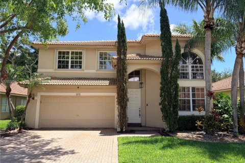 Casa en Weston, Florida 4 dormitorios, 261.24 m2 № 2257045