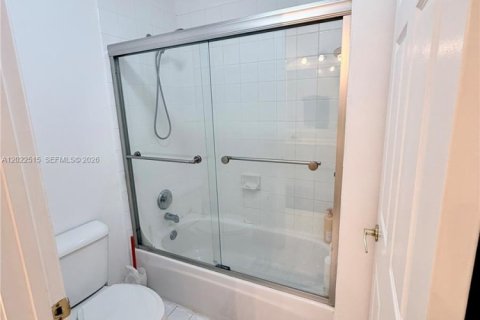 Casa en venta en Weston, Florida, 4 dormitorios, 261.24 m2 № 2257045 - foto 15