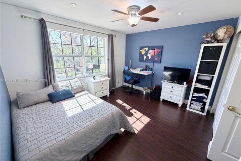 Casa en venta en Weston, Florida, 4 dormitorios, 261.24 m2 № 2257045 - foto 4