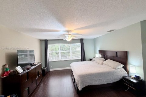 Casa en venta en Weston, Florida, 4 dormitorios, 261.24 m2 № 2257045 - foto 3