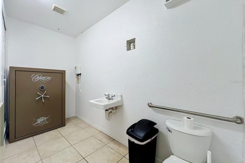 Commercial property in Orlando, Florida 183.85 sq.m. № 2426947 - photo 19