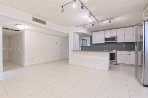 Condo in Aventura, Florida, 3 bedrooms  № 2043099 - photo 18