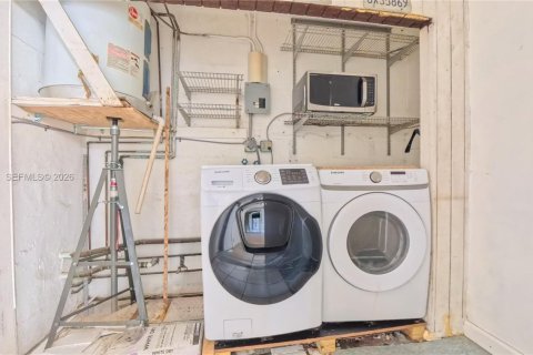 Condo in Aventura, Florida, 3 bedrooms  № 2043099 - photo 25