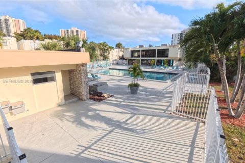 Condo in Aventura, Florida, 3 bedrooms  № 2043099 - photo 8