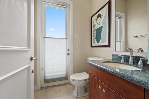 House in Wellington, Florida 5 bedrooms, 374.77 sq.m. № 2190194 - photo 13