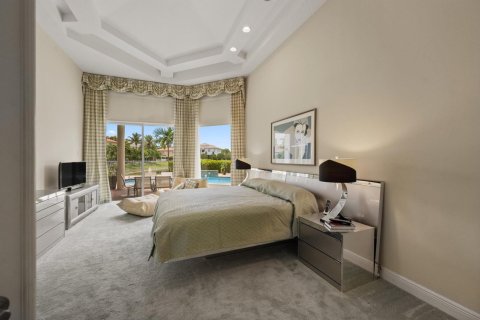 House in Wellington, Florida 5 bedrooms, 374.77 sq.m. № 2190194 - photo 15