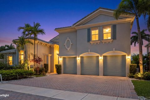 House in Wellington, Florida 5 bedrooms, 374.77 sq.m. № 2190194