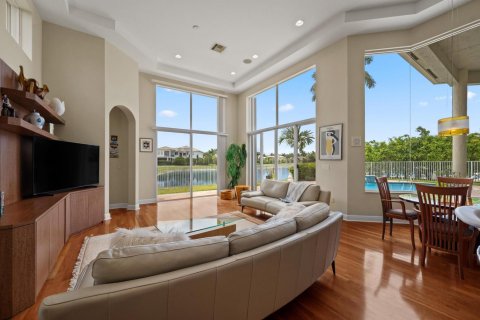 House in Wellington, Florida 5 bedrooms, 374.77 sq.m. № 2190194 - photo 9