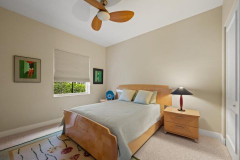 House in Wellington, Florida 5 bedrooms, 374.77 sq.m. № 2190194 - photo 20