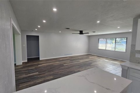 Купить виллу или дом в Сарасота, Флорида 8 комнат, 204.38м2, № 1905738 - фото 23