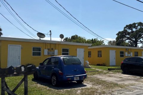 Apartment in St. Lucie, Florida 2 bedrooms, 94.02 sq.m. № 2086538