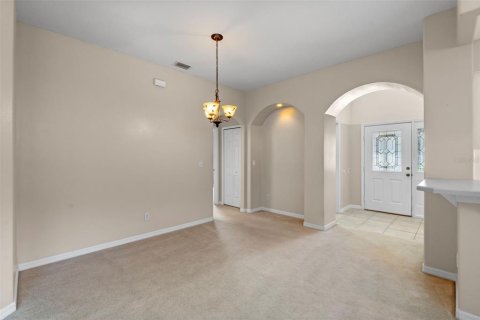House in Leesburg, Florida 3 bedrooms, 149.29 sq.m. № 1677099 - photo 6