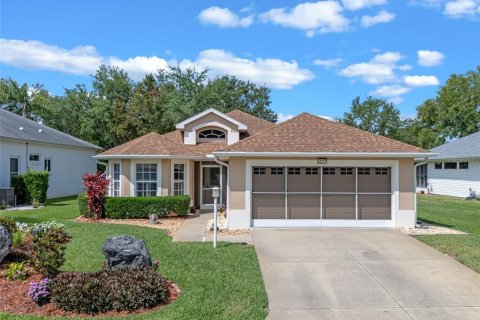 House in Leesburg, Florida 3 bedrooms, 149.29 sq.m. № 1677099 - photo 1