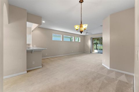 House in Leesburg, Florida 3 bedrooms, 149.29 sq.m. № 1677099 - photo 5