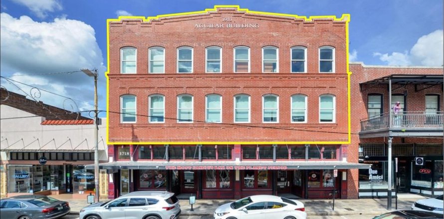 Immobilier commercial à Tampa, Floride 170.75 m2 № 1681174