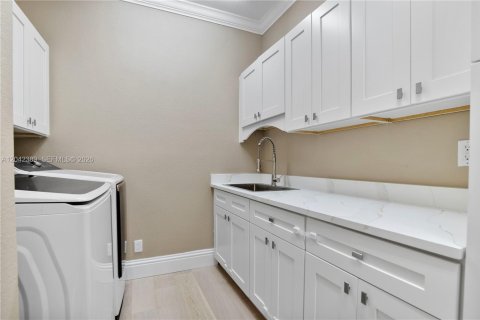 House in Parkland, Florida 5 bedrooms, 306.02 sq.m. № 2267611 - photo 22