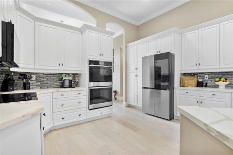 House in Parkland, Florida 5 bedrooms, 306.02 sq.m. № 2267611 - photo 9