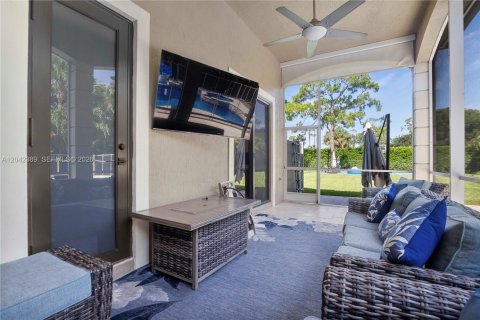 House in Parkland, Florida 5 bedrooms, 306.02 sq.m. № 2267611 - photo 25