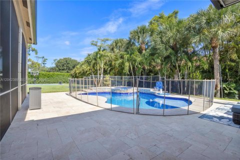 House in Parkland, Florida 5 bedrooms, 306.02 sq.m. № 2267611 - photo 26
