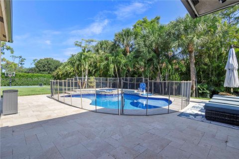 House in Parkland, Florida 5 bedrooms, 306.02 sq.m. № 2267611 - photo 28
